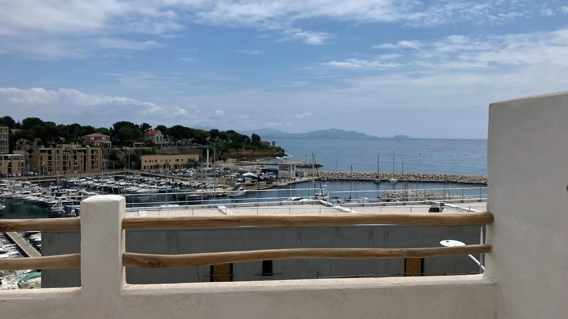 T2 Vue Sur Le Port Jacuzzi Terrasse Et Parking Apartment Carry-le-Rouet