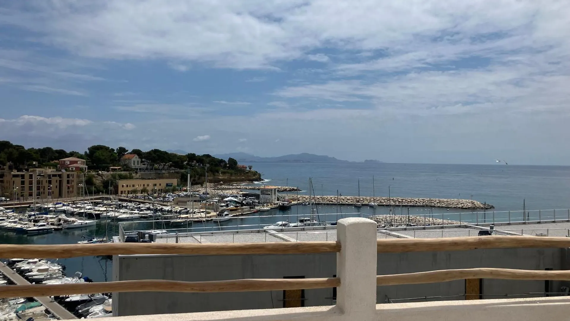 T2 Vue Sur Le Port Jacuzzi Terrasse Et Parking Apartment Carry-le-Rouet
