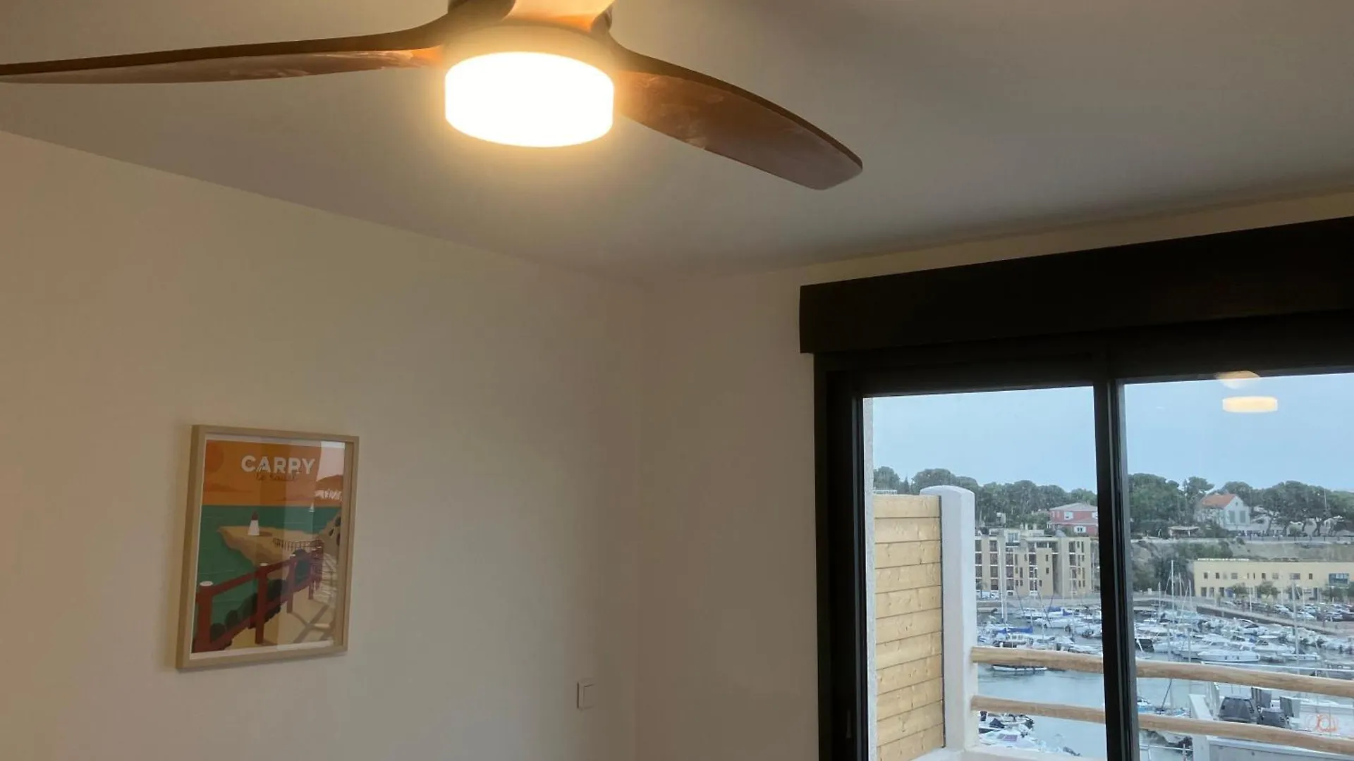 T2 Vue Sur Le Port Jacuzzi Terrasse Et Parking Apartment Carry-le-Rouet France